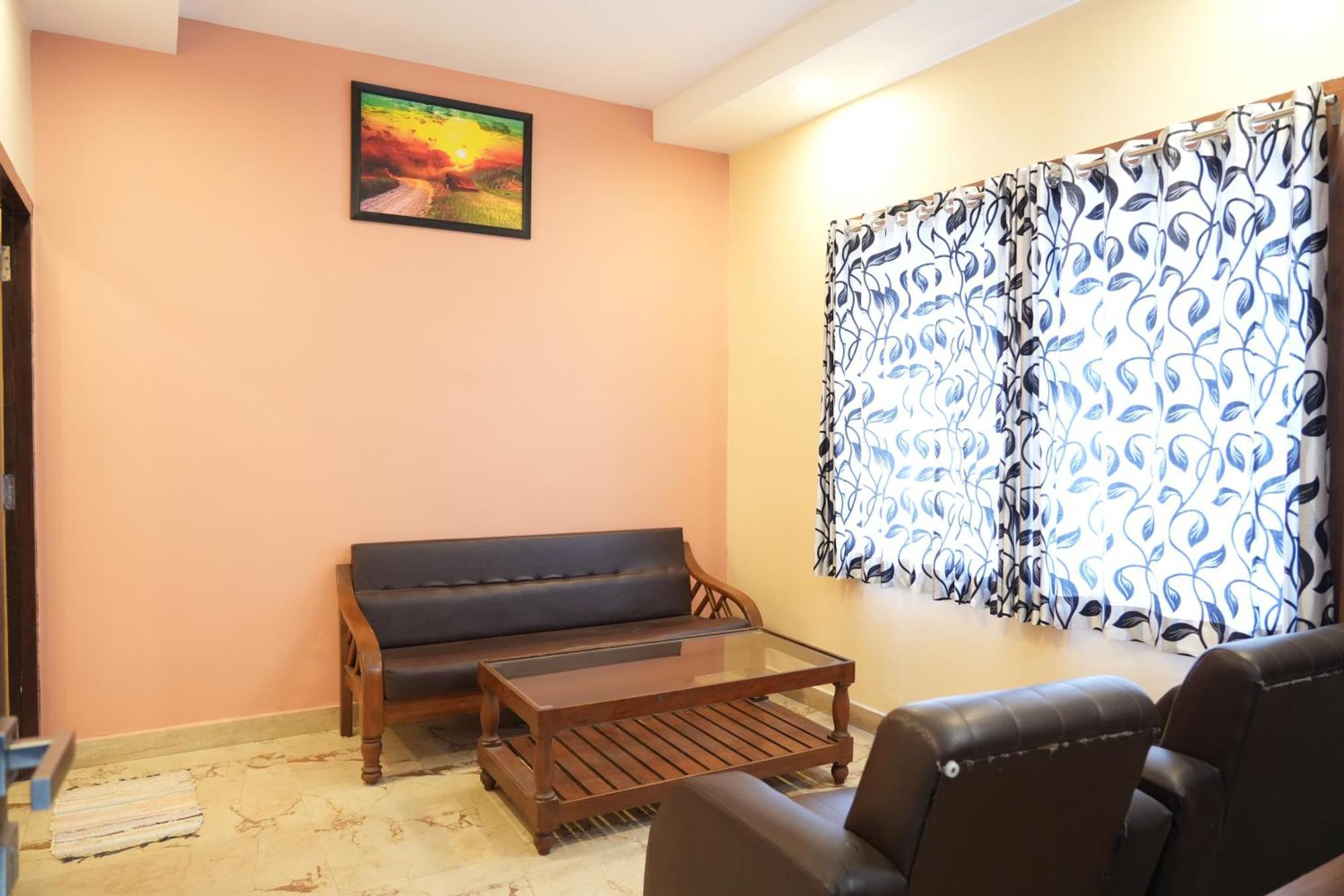 Sri Krishnan Residency Hotel Pollāchi Kültér fotó